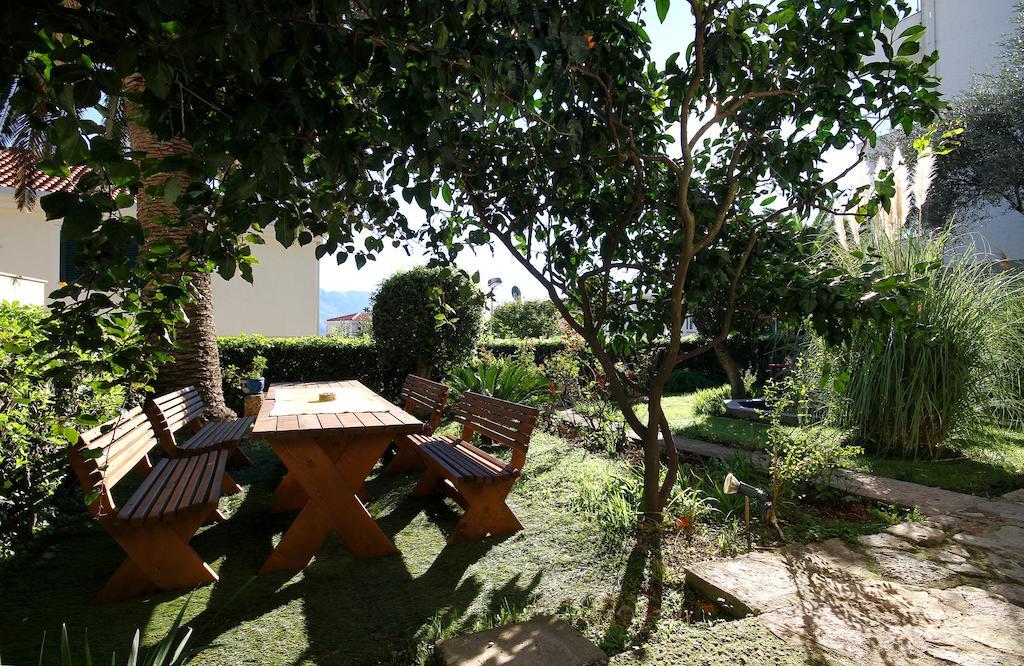 Guesthouse Bmb Bagaric Budva Exterior photo